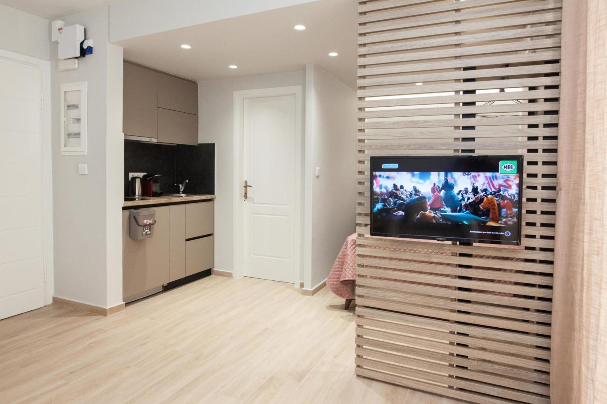 Petralona Gem Hotel-Style Studio With Balcony Athena Bagian luar foto